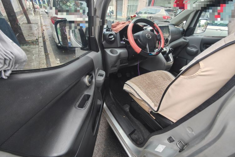 Used Nissan NV200 2012 1.6L 232 Seats Luxury Version Driver Seat