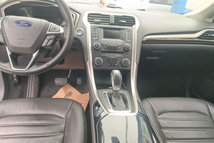 Used Ford Mondeo 2013 2.0L GTDi 200 Fashion Edition
