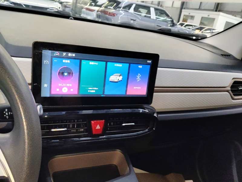 Used JAC Yiwei E10X 2024 Charming Edition 301km Lite — 12