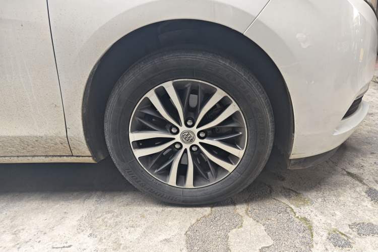 Used Buick GL8 2018 ES 28T Luxury Model China VI Standard
