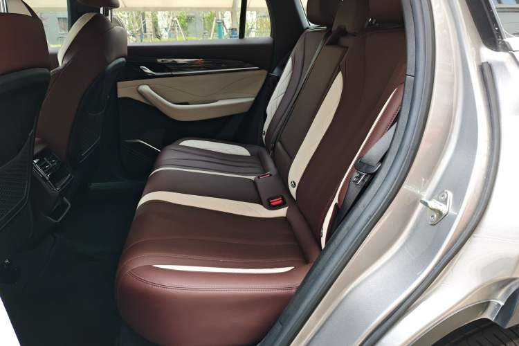 Used Geely Auto Monjaro L 2024 2.0TD High-Power Automatic Two-Wheel Drive Yunqi Version