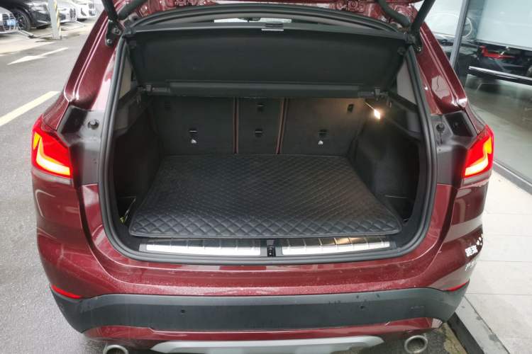 Used BMW X1 2021 sDrive20Li Premium Edition Trunk