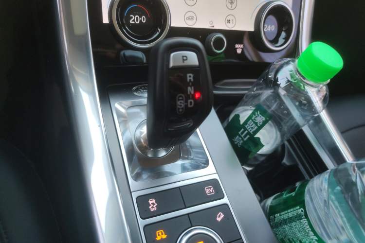 Used Land Rover Range SportNew Energy 2021 P400e SE Gear Lever