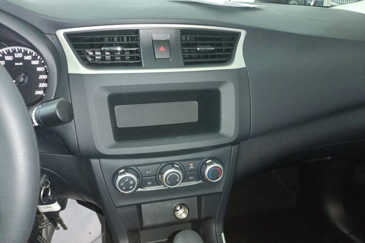 Used Nissan Sylphy 2024 Facelifted Three Classic 1.6XE CVT Comfort Edition
