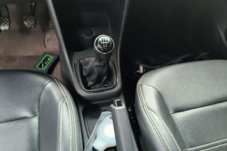 Used Volkswagen Polo 2018 1.5L Manual Drive-Comfort Model Gear Lever