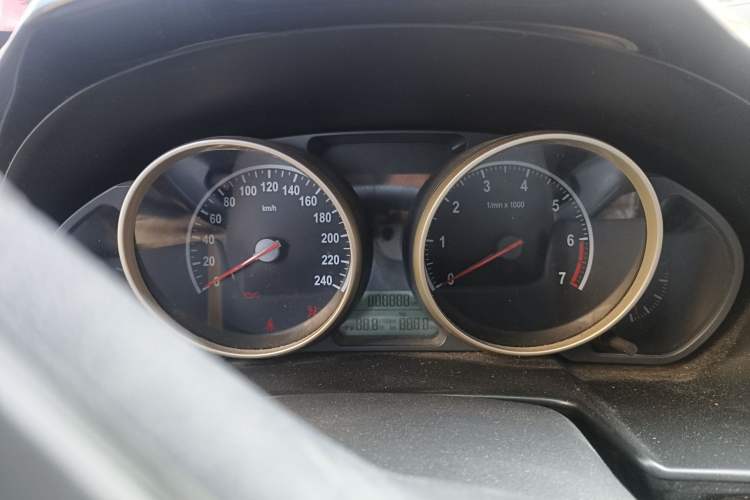 Used Brilliance H330 2013 1.5L Manual Comfort Model Instrument Cluster