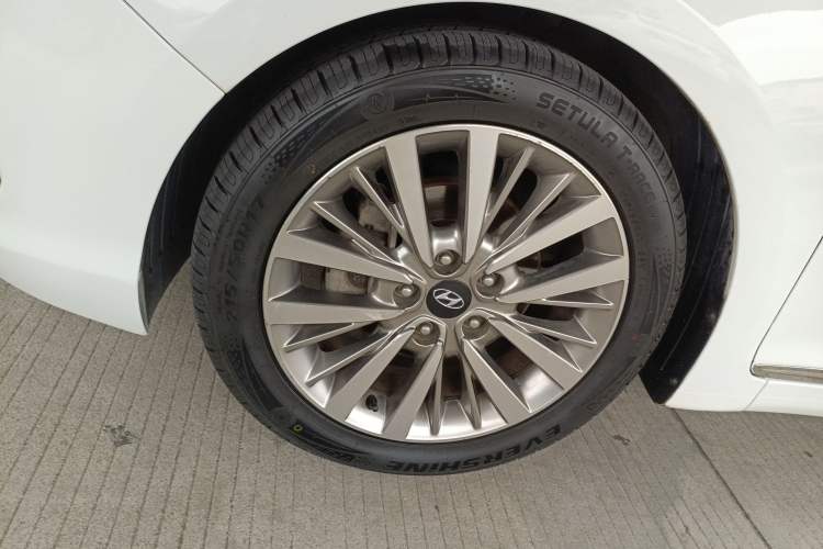 Used Hyundai Mistra 2017 1.8L Automatic Smart GLS China V Standard Left Front Wheel Hub