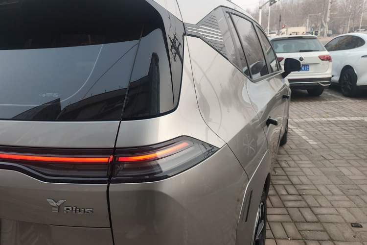 Used AION Y 2023 Plus 510 Smart Edition