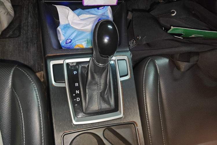 Used Hyundai Mistra 2014 1.8L Automatic Deluxe DLX Model Gear Lever