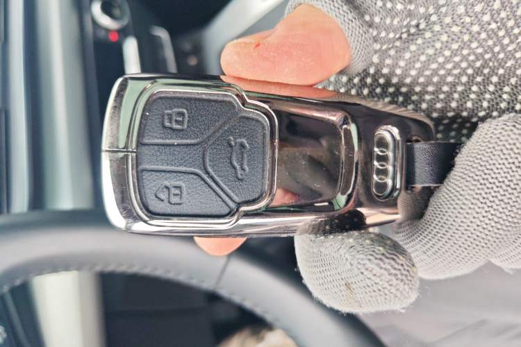 Used Audi Q5L 2020 Updated 40 TFSI Prestige Fashion Edition Interior 1