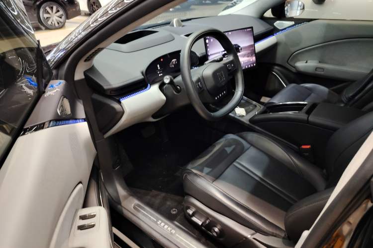 Used Zeekr 007 2024 Rear-Drive Enhanced Version 75 kWh