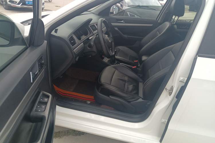 Used Volkswagen Lavida 2017 1.6L Manual Fashion Edition Left Front Seat