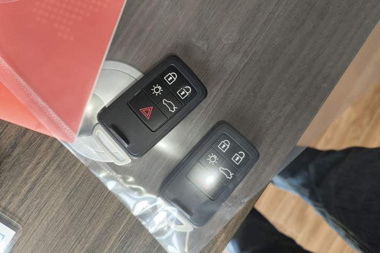 Used Volvo V40 2019 T3 Zhiyi Edition