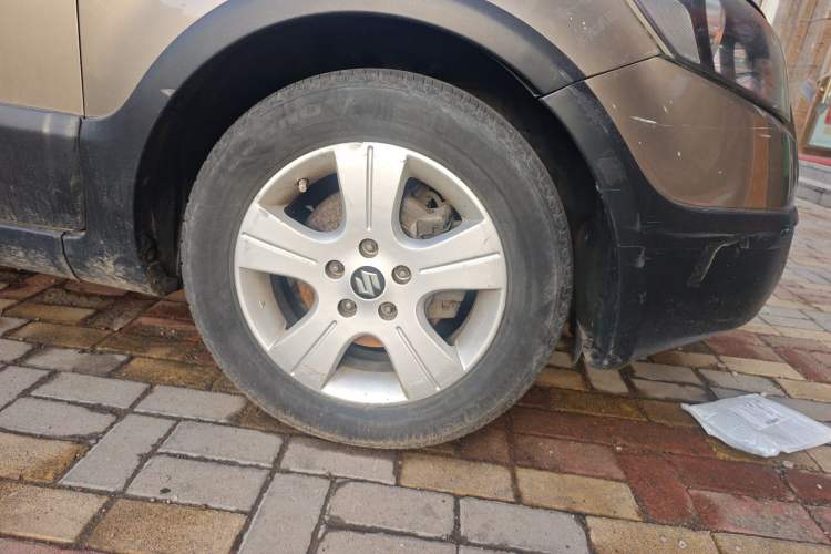 Used Suzuki SX4 2012 1.6L Manual Ruiqi Model Right Front Wheel Hub