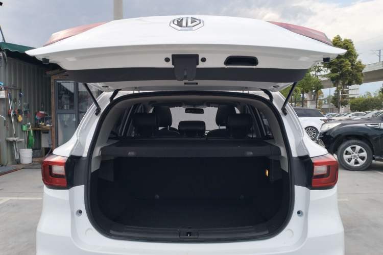 Used MG ZS 2018 1.5L Automatic Luxury Edition China V Standard Trunk