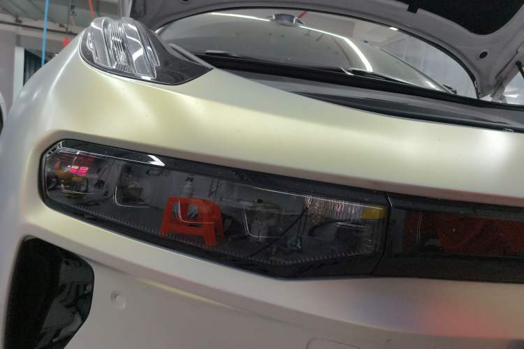 Used Zeekr 001 2024 WE Edition 95 kWh All-Wheel Drive Right Front Headlight