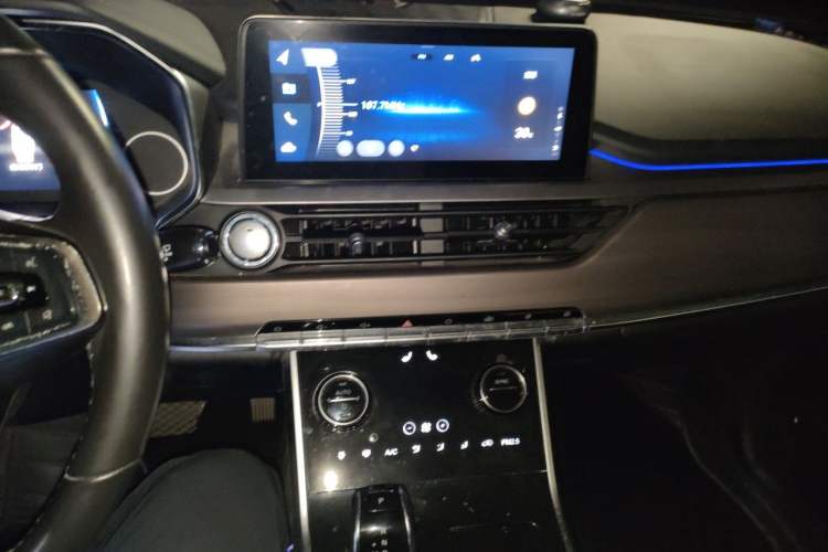 Used Chery Tiggo 8 2019 1.6 TGDI Automatic Luxury Model
