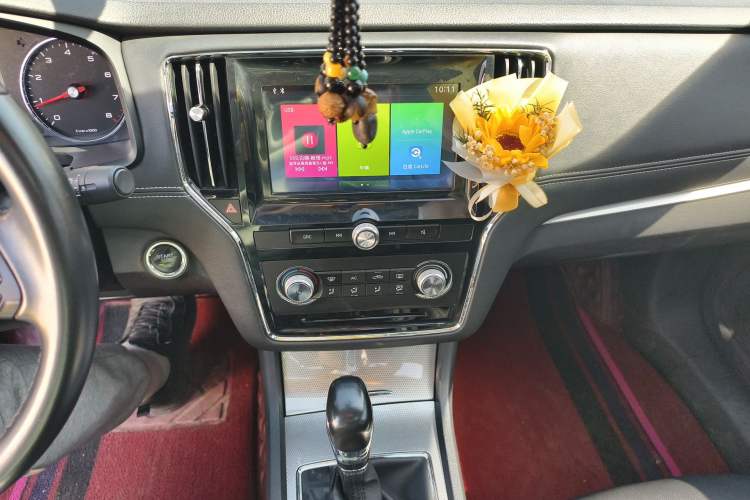 Used Roewe i6 2018 20T Automatic Flagship Edition
