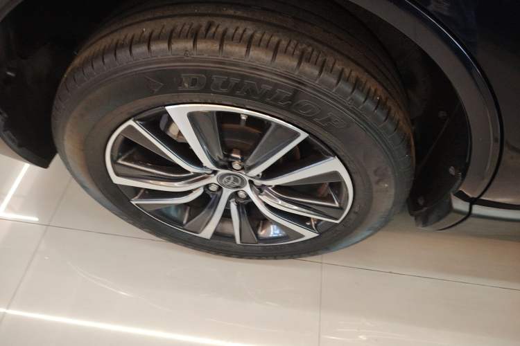 Used Toyota Harrier 2022 2.0L CVT Two-Wheel Drive Luxury Edition
