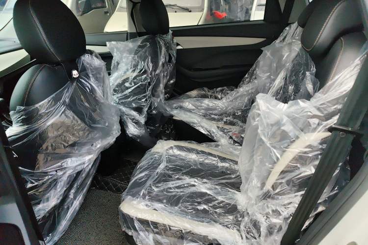 Used Baojun 360 2019 1.5L CVT Elite Version China VI Left Rear Seat