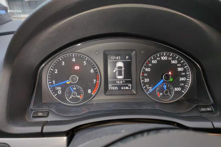 Used Volkswagen Scirocco 2011 R 2.0TSI Instrument Cluster