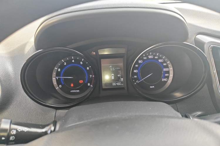 Used CHANGAN CS15 2016 1.5L Manual Fashion Edition
