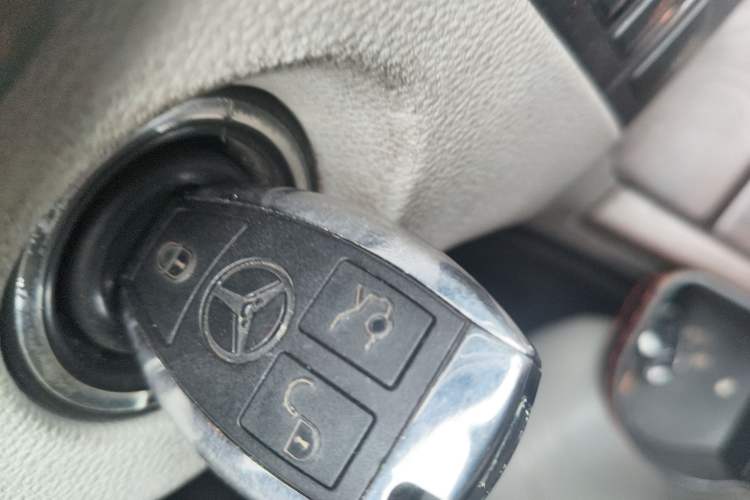 Used Mercedes-Benz E-Class 2010 E 200 CGI Elegant Model