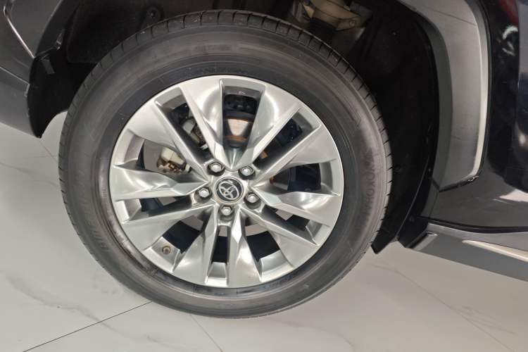 Used Toyota Wildlander 2022 2.0L CVT Two-Wheel Drive Luxury PLUS Edition
