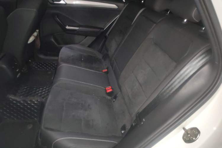 Used Volkswagen T-ROC 2022 280TSI DSG Two-Wheel Drive R-Line Pro PLUS
