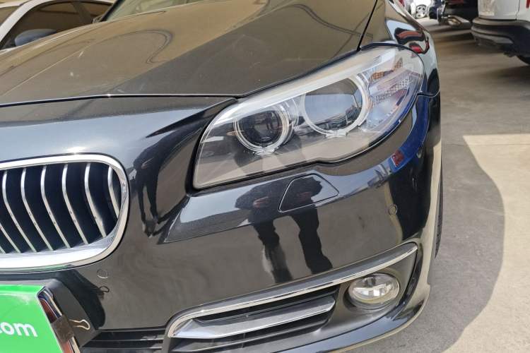 Used BMW 5 Series 2014 525Li Luxury Design Package
