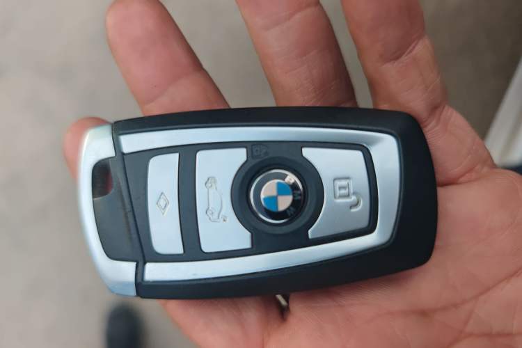 Used BMW 7 Series 2011 730Li Elegant Model Vehicle Key