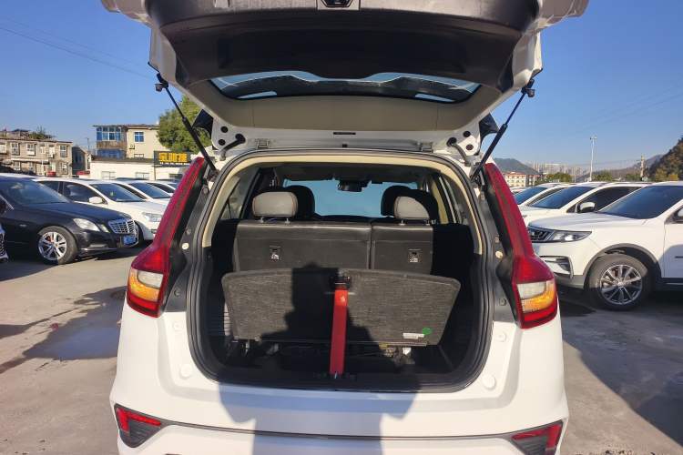 Used Geely Auto Vision X6 2018 1.4T CVT 4G Connected Luxury Version