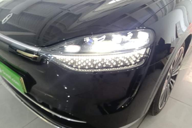 Used Hima AITO M9 2025 Extended-Range Ultra Version 52 kWh 5-Seater Edition
