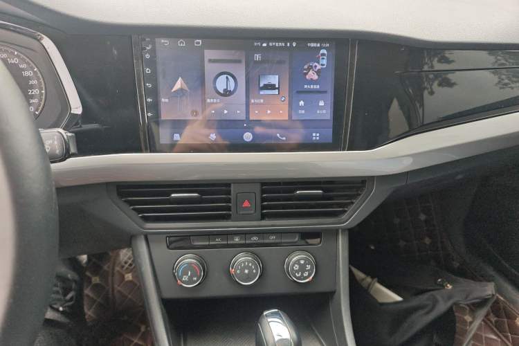 Used Volkswagen Bora 2020 1.5L Automatic Fashion Edition Audio And AC Panel