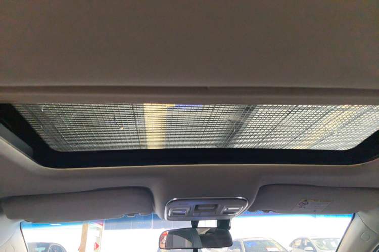 Used Geely Auto Emgrand GL 2017 1.8L Manual Elite Model
