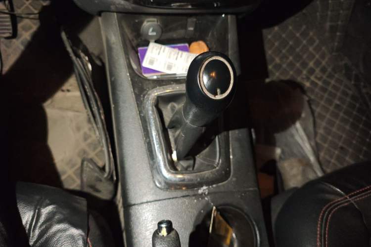 Used FORTHING Joyear X5 2013 1.6L Manual Luxury Model China IV Standard