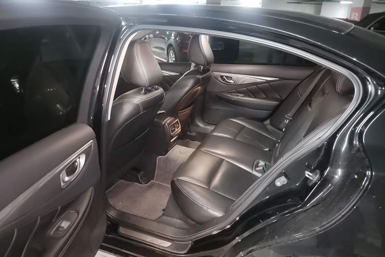 Used Infiniti Q50L 2015 2.0T Enjoyment Edition Left Rear Seat