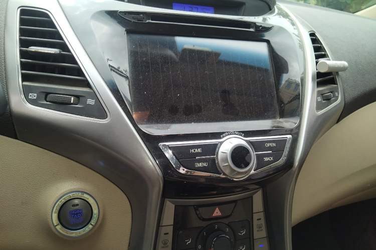 Used Hyundai Elantra (5th Generation / Langdong) 2012 1.6L Manual Leading Model