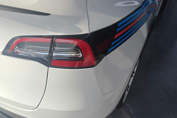 Used Tesla Model Y 2021 Standard Range Rear-Wheel Drive Version
