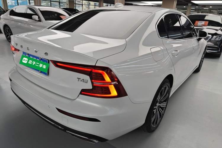 Used Volvo S60 2020 T4 Zhiyuan Luxury Edition