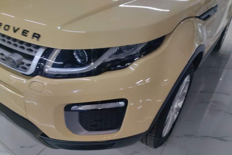 Used Land Rover Range Rover Evoque 2016 2.0T SE Smart Glow Edition
