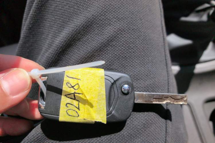 Used Wuling Hongguang 2021 1.5L Facelifted S Comfort Version with Electric Power Steering LAR Vehicle Key