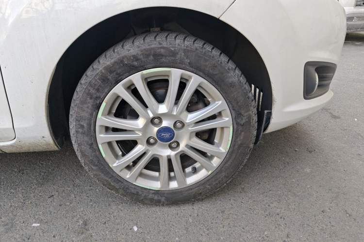 Used Ford Fiesta 2013 Sedan 1.5L Automatic Fashion Edition
