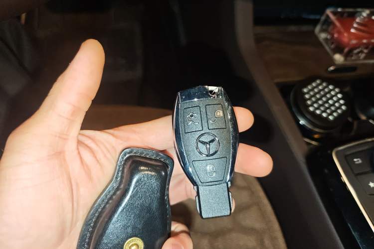 Used Mercedes-Benz GLE 2017 GLE 320 4MATIC Dynamic Model Vehicle Key