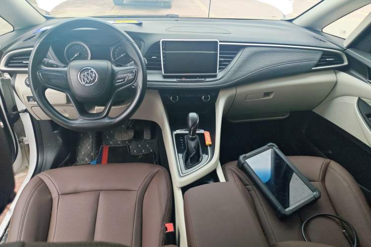 Used Buick GL6 2019 18T 6-Seater Elite Version China V Standard Center Console