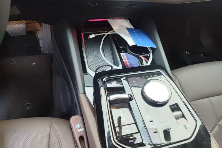 Used BMW 5 Series 2025 530Li Leading Model M Sport Package Gear Lever