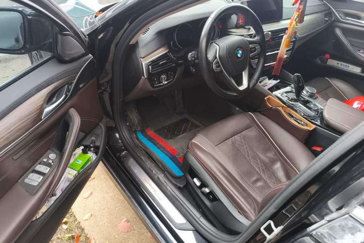 Used BMW 5 Series 2018 Facelifted 530Li Luxury Edition Premium Package
