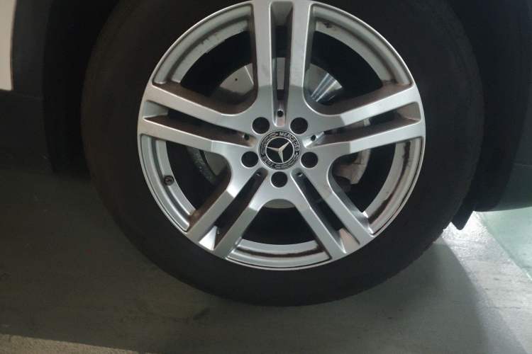 Used Mercedes-Benz GLA 2020 GLA 180 Right Front Wheel Hub