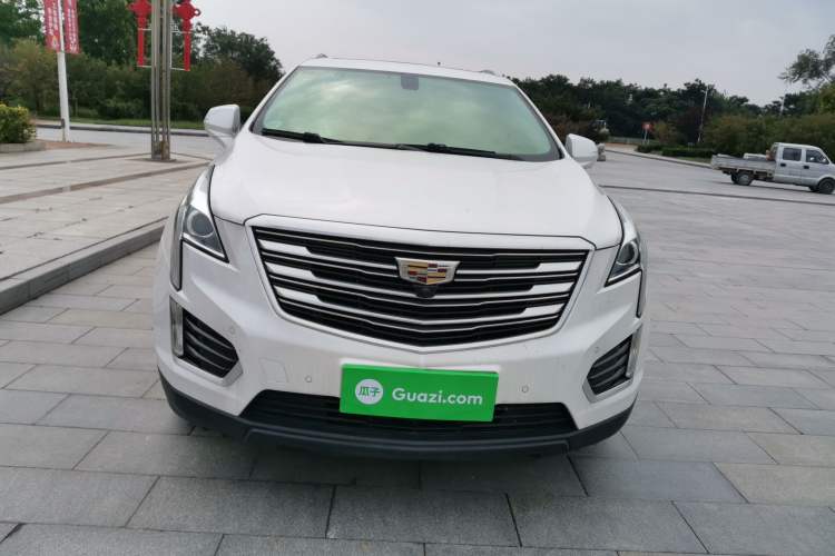 Used Cadillac XT5 2017 Anniversary Edition 25T Luxury Model
