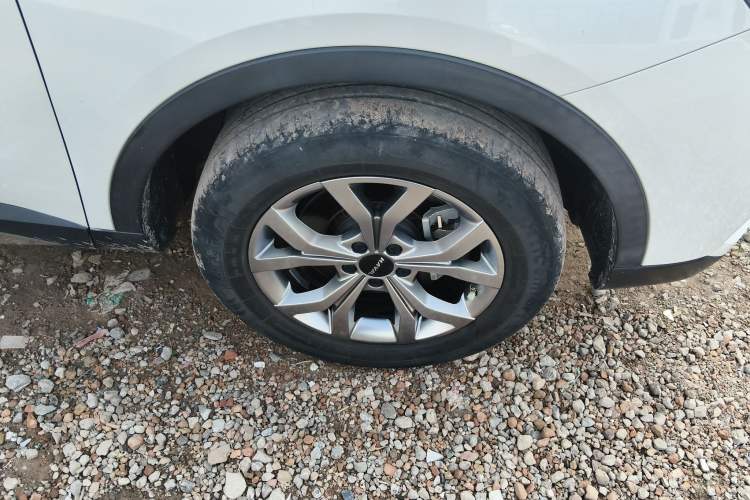 Used Haval H6 2021 National Trend Edition 1.5T Automatic Champion Version Right Front Wheel Hub